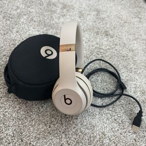 Beats by Dre Studio3 Wireless Headphones - Porcelain Rose